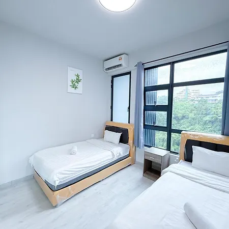 Blue Summer At Jesslton Quay 亚庇忆廊 Seaview Kota Kinabalu Exterior photo