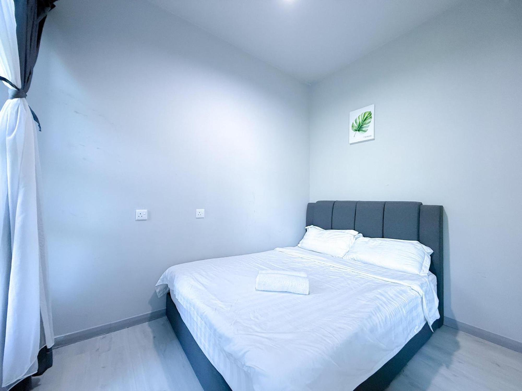 Apartment Blue Summer At Jesslton Quay 亚庇忆廊 Seaview *